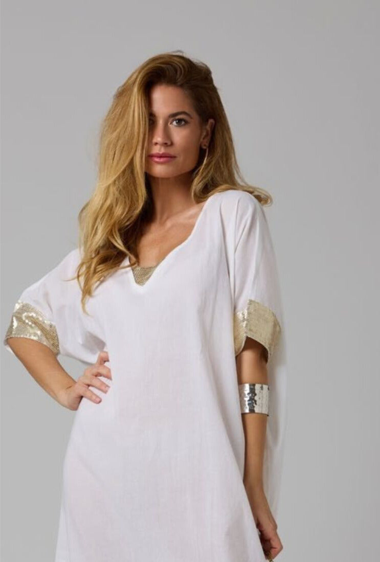 Kaftan corto bandas doradas