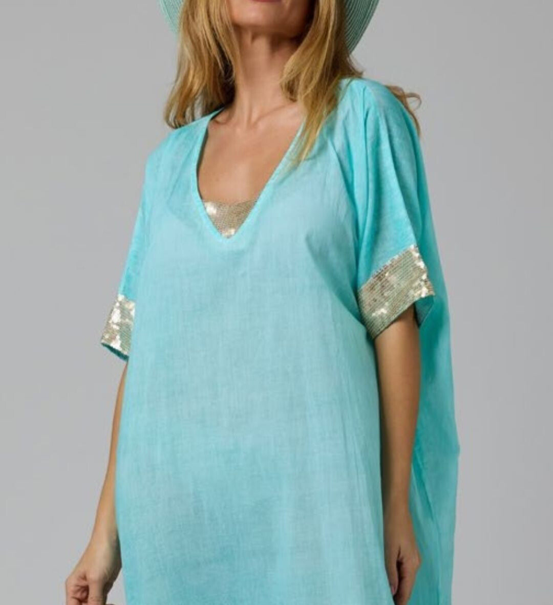 Kaftan corto bandas doradas