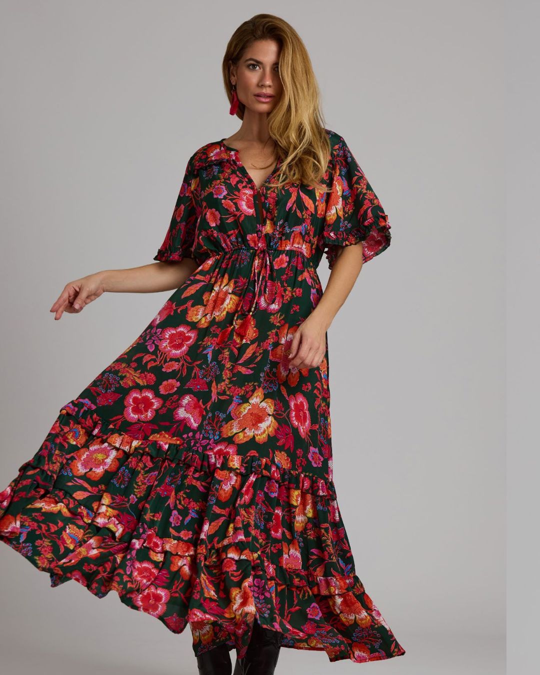 VESTIDO LARGO DE ESCOTE