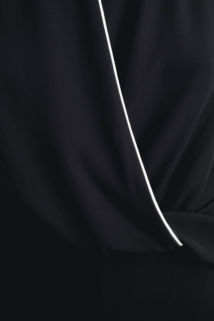 MONO HALTER VIVOS CONTRASTE