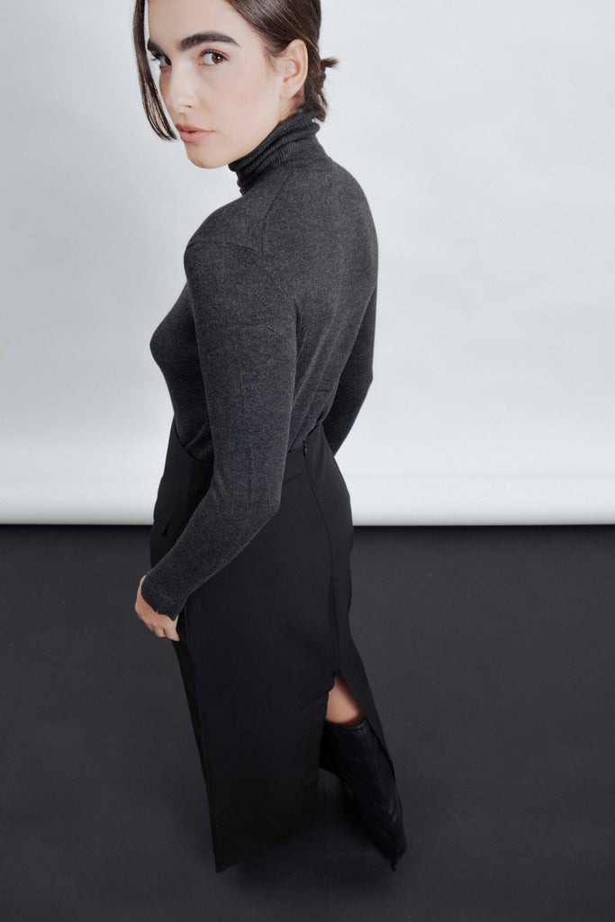 FALDA MIDI ABERTURA TRASERA